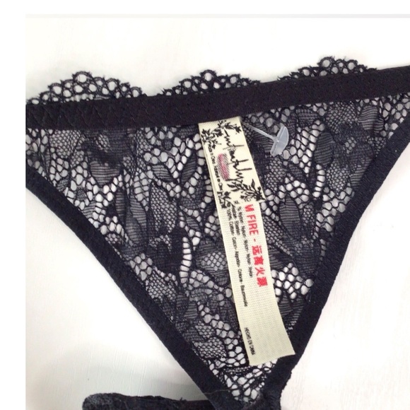New Free People Intimates Black Thong - Picture 4 of 7